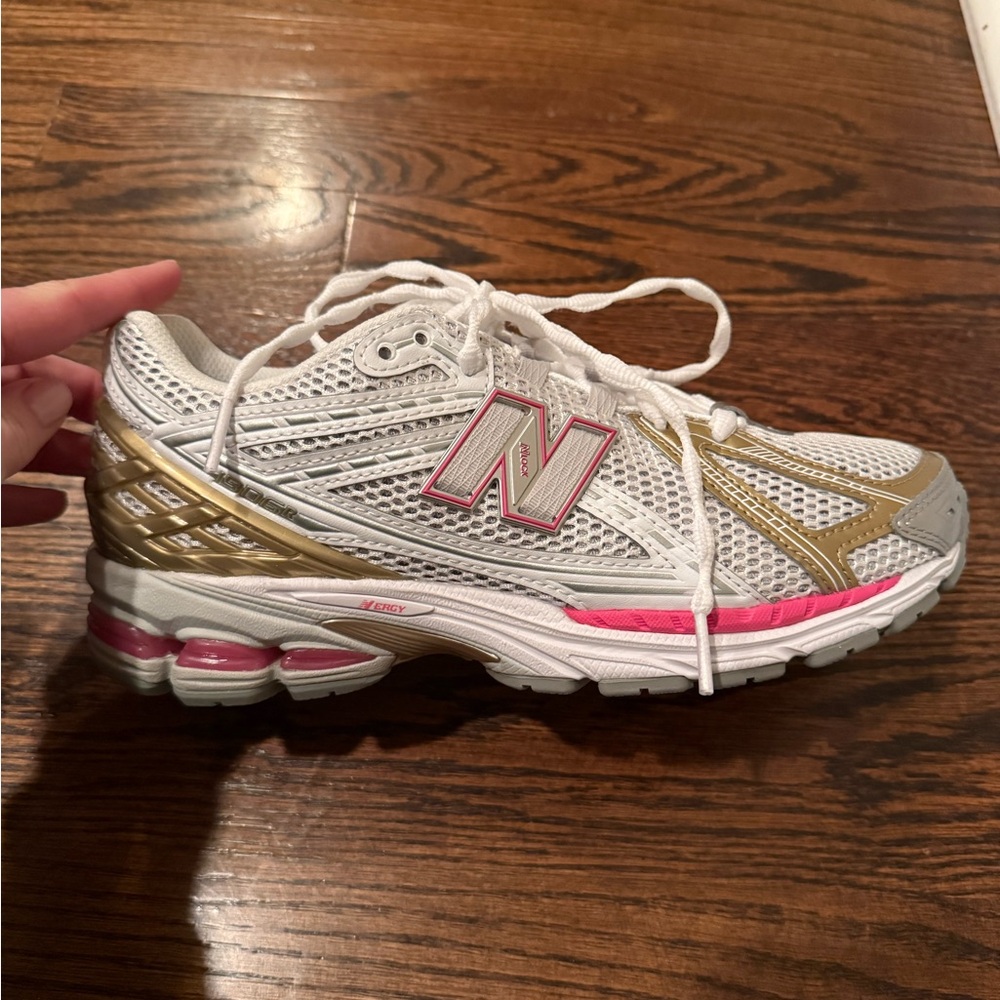 New Balance White and Gray Sneakers